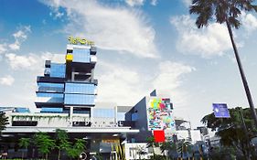 YELLO Hotel Paskal Bandung